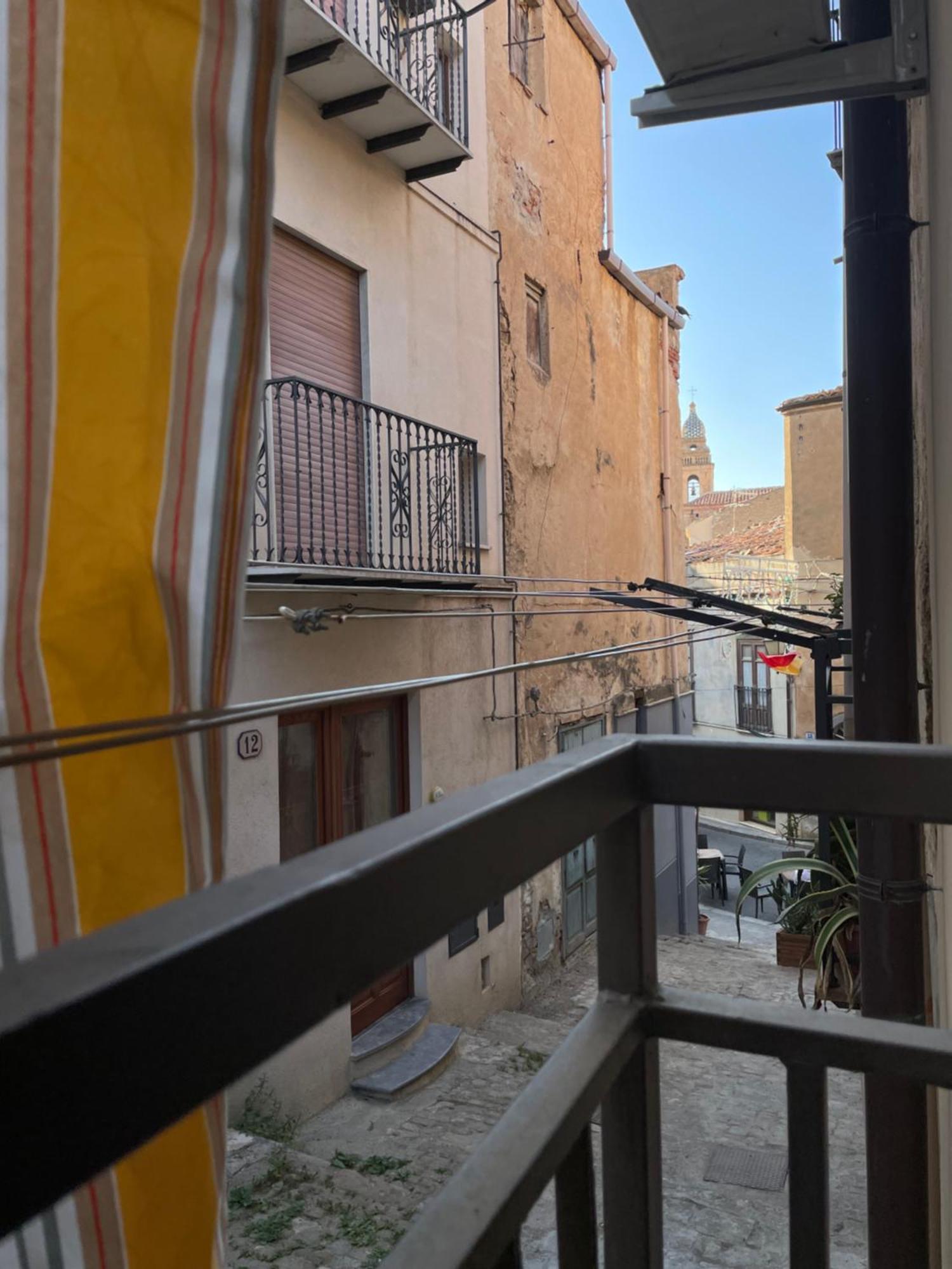 Ferienwohnung La Casa Nel Cortile Castelbuono  Exterior foto