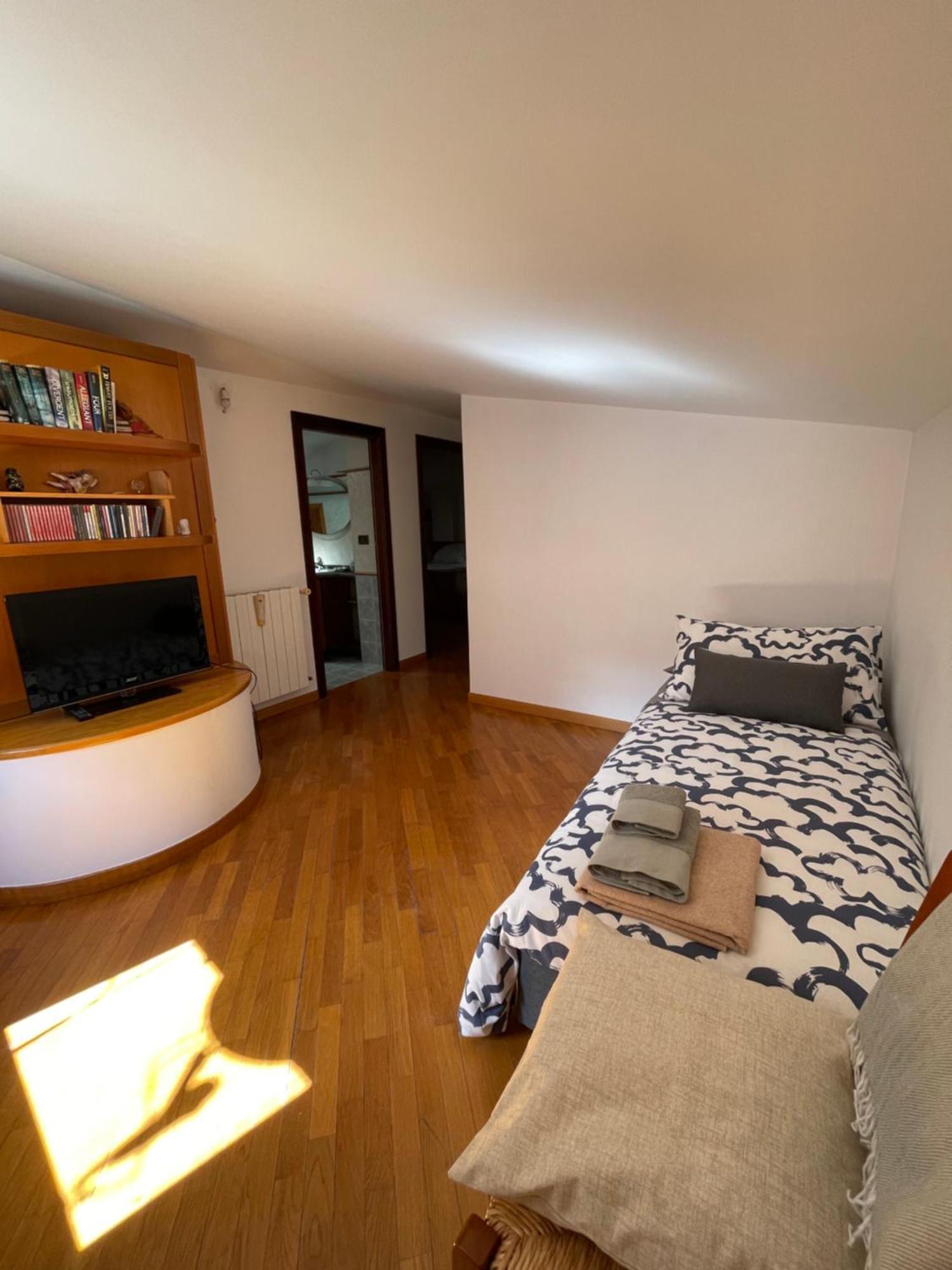 Ferienwohnung La Casa Nel Cortile Castelbuono  Exterior foto