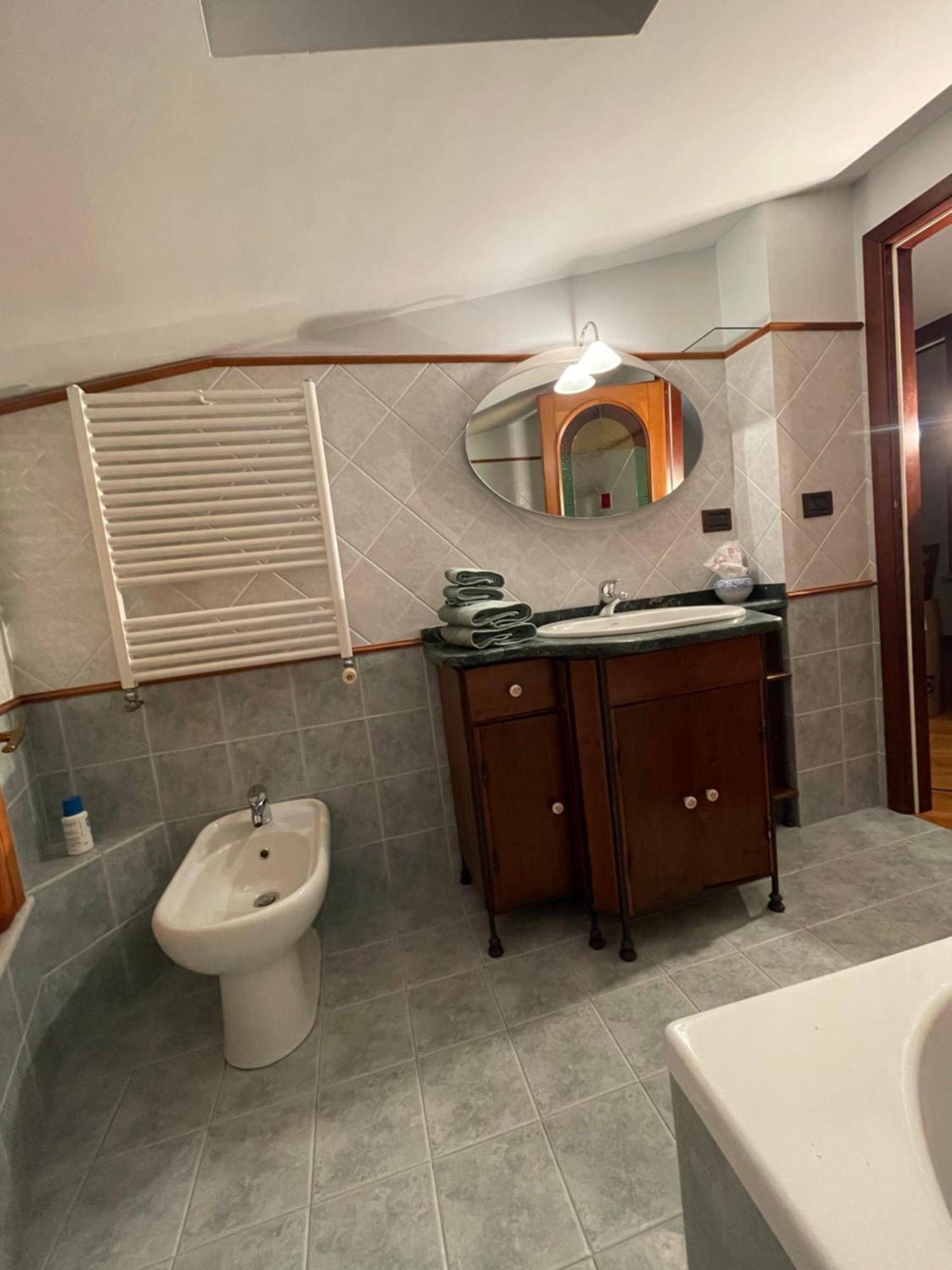 Ferienwohnung La Casa Nel Cortile Castelbuono  Exterior foto